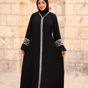 SIDRAALMONTAHA عباية موديل المنار اسود كريب سعودي مزودة بسحاب امامي